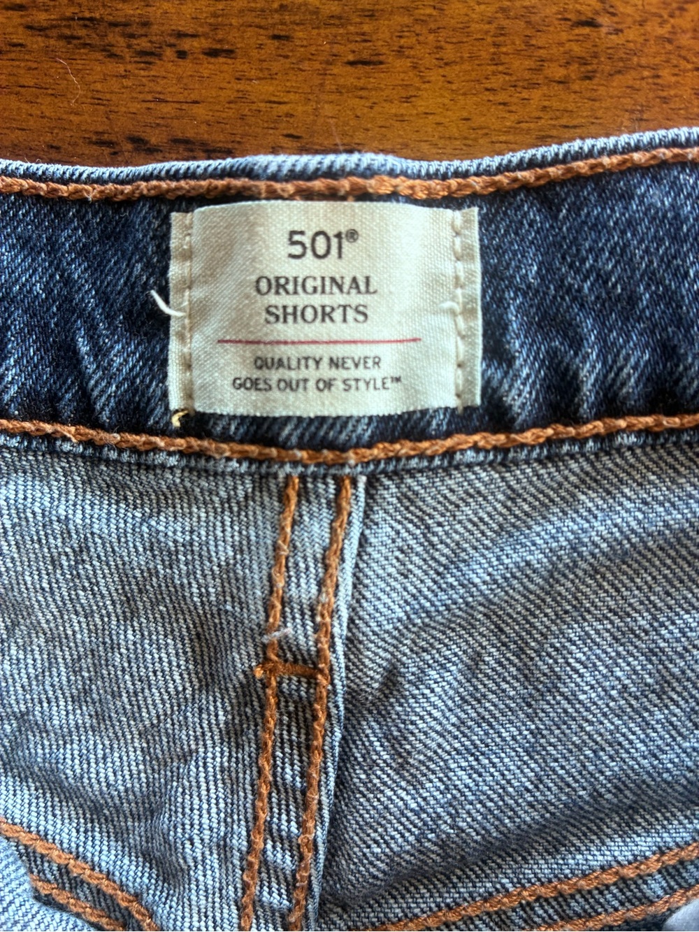 Levi 501 high-Rise Distressed Denim Shorts - Blue size 28 - Picture 4 of 6